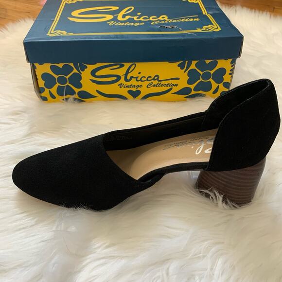 New in Box Sbicca Volin Black Asymmetrical Mule - Picture 2 of 9